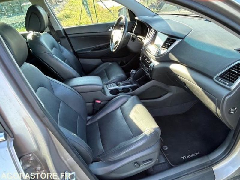 HYUNDAI TUCSON III 1.7 CRDI 141 CH EXECUTIVE 2WD DCT-7 - 2016 - 141 950 kms - SUV: foto 5 HYUNDAI TUCSON III 1.7 CRDI 141 CH EXECUTIVE 2WD DCT-7 - 2016 - 141 950 kms - SUV: foto 5