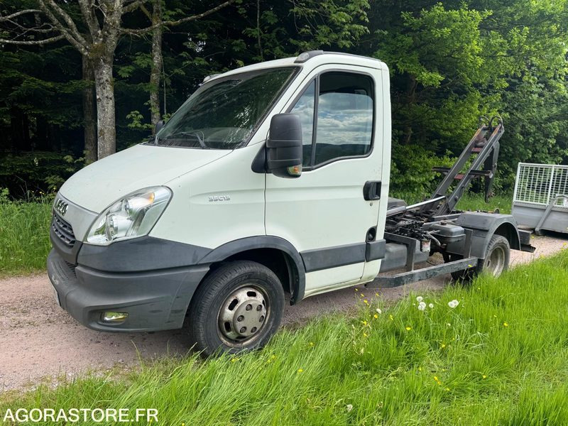 IVECO - 35C13 - avec système de benne amplirol - Carrinha basculante: foto 1 IVECO - 35C13 - avec système de benne amplirol - Carrinha basculante: foto 1