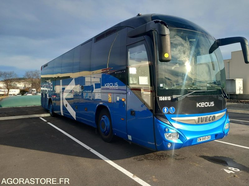 IVECO BUS MAGELYS 12.76m N°156015 - Minibus, Furgão de passageiros: foto 1 IVECO BUS MAGELYS 12.76m N°156015 - Minibus, Furgão de passageiros: foto 1