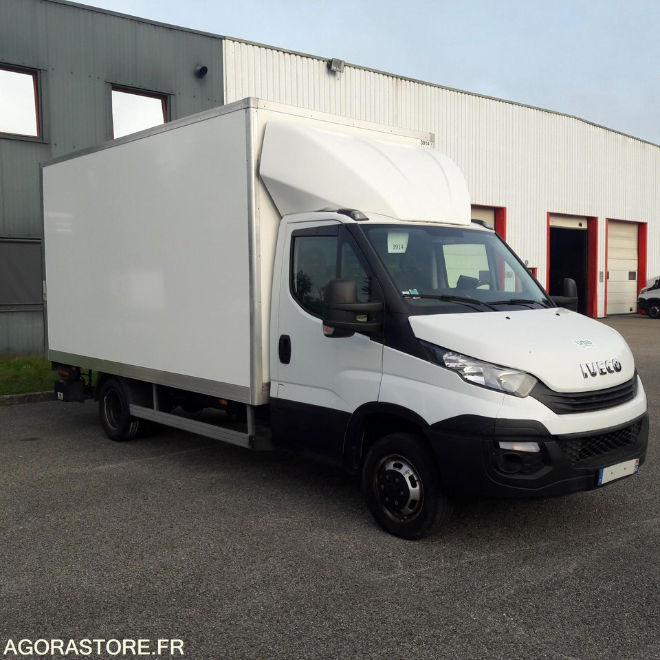 IVECO DAILY CHASSIS CABINE- 2019- 118608KM - Furgão: foto 5 IVECO DAILY CHASSIS CABINE- 2019- 118608KM - Furgão: foto 5