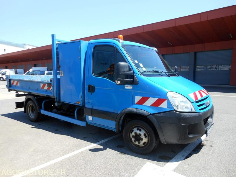 Iveco Daily 35C15 3.0 litres 146cv tri benne - Carrinha basculante: foto 3 Iveco Daily 35C15 3.0 litres 146cv tri benne - Carrinha basculante: foto 3