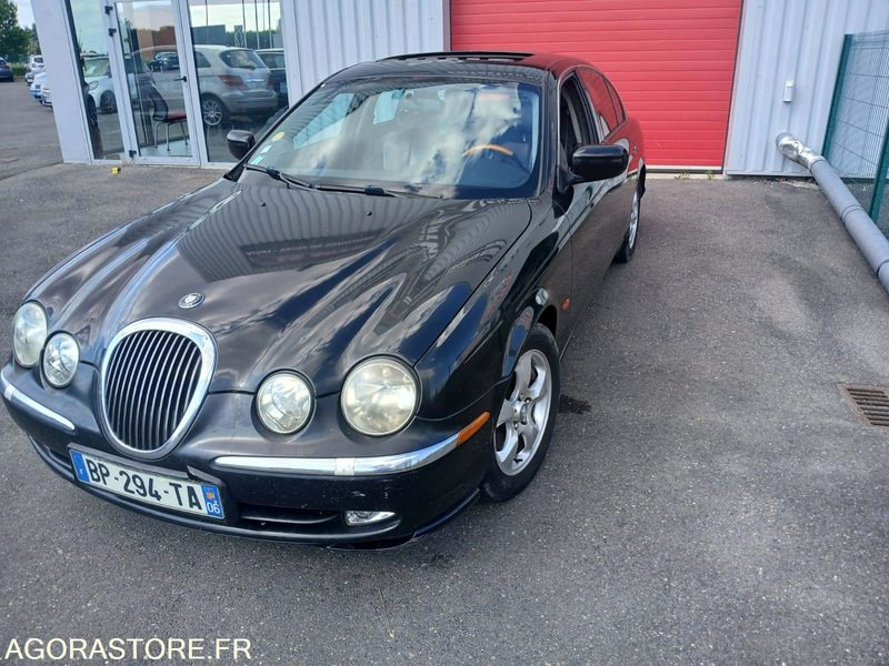 Jaguar S-Type full options - 2001 - 293400km - Automóvel: foto 3 Jaguar S-Type full options - 2001 - 293400km - Automóvel: foto 3