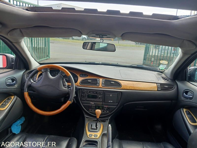 Jaguar S-Type full options - 2001 - 293400km - Automóvel: foto 5 Jaguar S-Type full options - 2001 - 293400km - Automóvel: foto 5