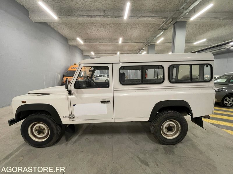 LAND ROVER DEFENDER I 110 2.5 Td5 Pickup 122cv BA-266-HR - SUV: foto 4 LAND ROVER DEFENDER I 110 2.5 Td5 Pickup 122cv BA-266-HR - SUV: foto 4