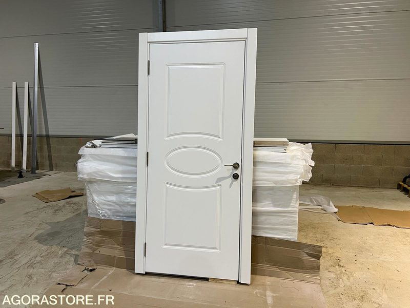 LOT de 19 Bloc Porte fin de chantier laqué blanc compris serrure et poignée - Ferramenta/ Equipamento: foto 1 LOT de 19 Bloc Porte fin de chantier laqué blanc compris serrure et poignée - Ferramenta/ Equipamento: foto 1
