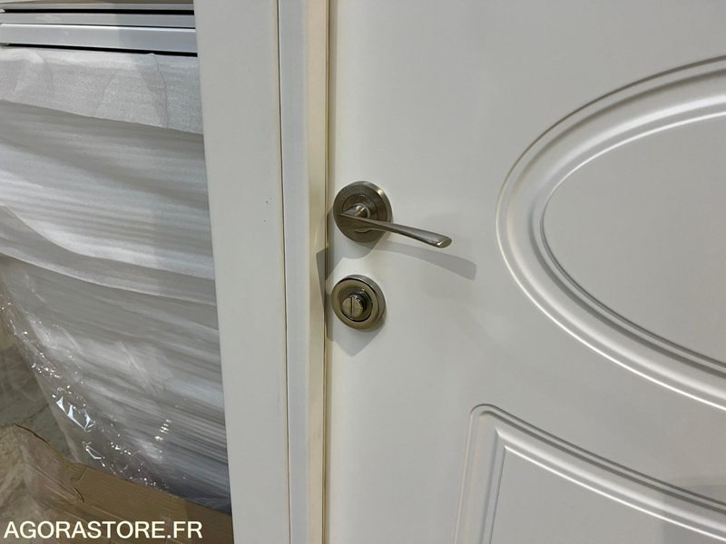 LOT de 19 Bloc Porte fin de chantier laqué blanc compris serrure et poignée - Ferramenta/ Equipamento: foto 3 LOT de 19 Bloc Porte fin de chantier laqué blanc compris serrure et poignée - Ferramenta/ Equipamento: foto 3