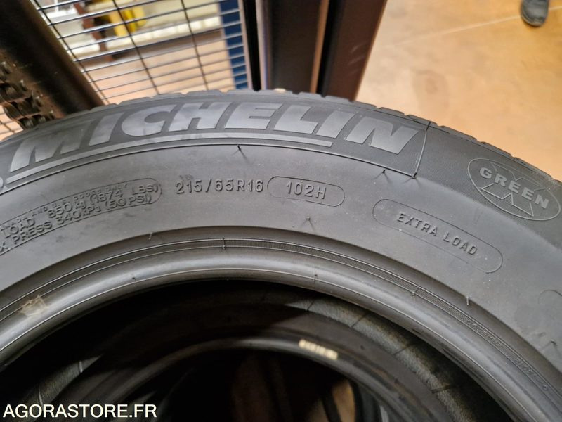Lot de 12 pneus Michelin 215/65R16 102H - Pneu: foto 5 Lot de 12 pneus Michelin 215/65R16 102H - Pneu: foto 5