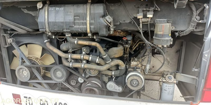 MERCEDES INTOURO N°093361 - Autocarro escolar: foto 5 MERCEDES INTOURO N°093361 - Autocarro escolar: foto 5