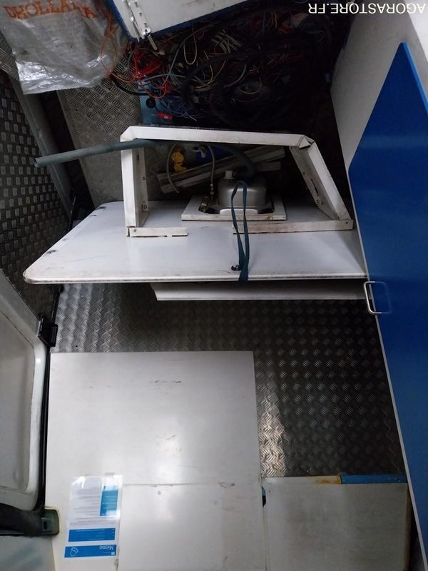 MERCEDES Sprinter 411CDI Fourgon L4 VASP 2004 148238Km ROULANT PRO UNIQUEMENT - Furgão: foto 1 MERCEDES Sprinter 411CDI Fourgon L4 VASP 2004 148238Km ROULANT PRO UNIQUEMENT - Furgão: foto 1