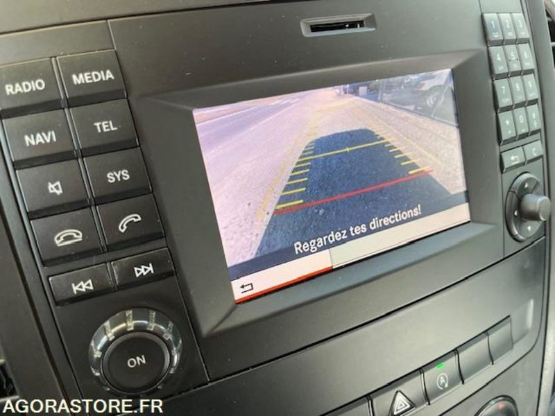 MERCEDES VITO FOURGON 119 CDI BLUETEC COMPACT 4X4 7G-TRONIC 2 PLACES - Furgão: foto 5 MERCEDES VITO FOURGON 119 CDI BLUETEC COMPACT 4X4 7G-TRONIC 2 PLACES - Furgão: foto 5
