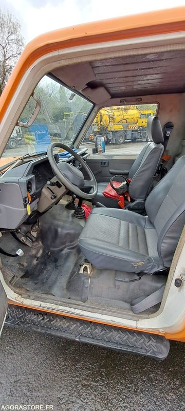 MINI COMBINE RIVARD/TOYOTA 2002 DW724WF (VENTE UNIQUEMENT EXPORT) - SUV: foto 3 MINI COMBINE RIVARD/TOYOTA 2002 DW724WF (VENTE UNIQUEMENT EXPORT) - SUV: foto 3