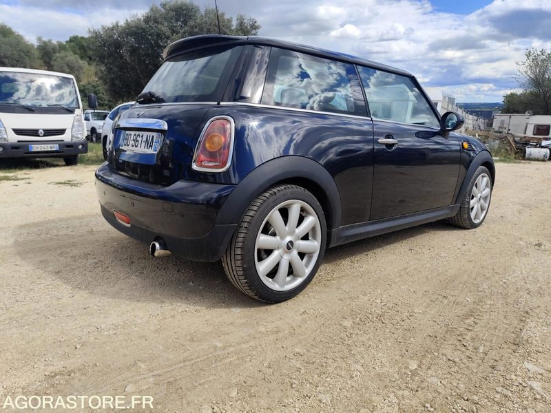 MINI COOPER 1.6 120CV - 2006 - 170500KMS - Automóvel: foto 4 MINI COOPER 1.6 120CV - 2006 - 170500KMS - Automóvel: foto 4