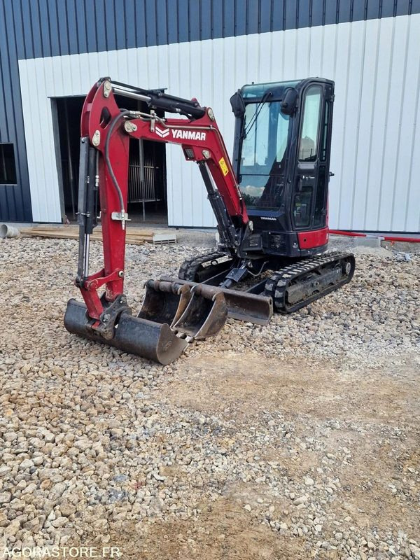 MINI PELLE SUR CHENILLE YANMAR VIO27-6 - Mini escavadeira: foto 1 MINI PELLE SUR CHENILLE YANMAR VIO27-6 - Mini escavadeira: foto 1