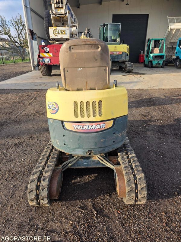 MINI-PELLE YANMAR VIO 10 - 2004 - 1952 HEURES - Mini escavadeira: foto 3 MINI-PELLE YANMAR VIO 10 - 2004 - 1952 HEURES - Mini escavadeira: foto 3