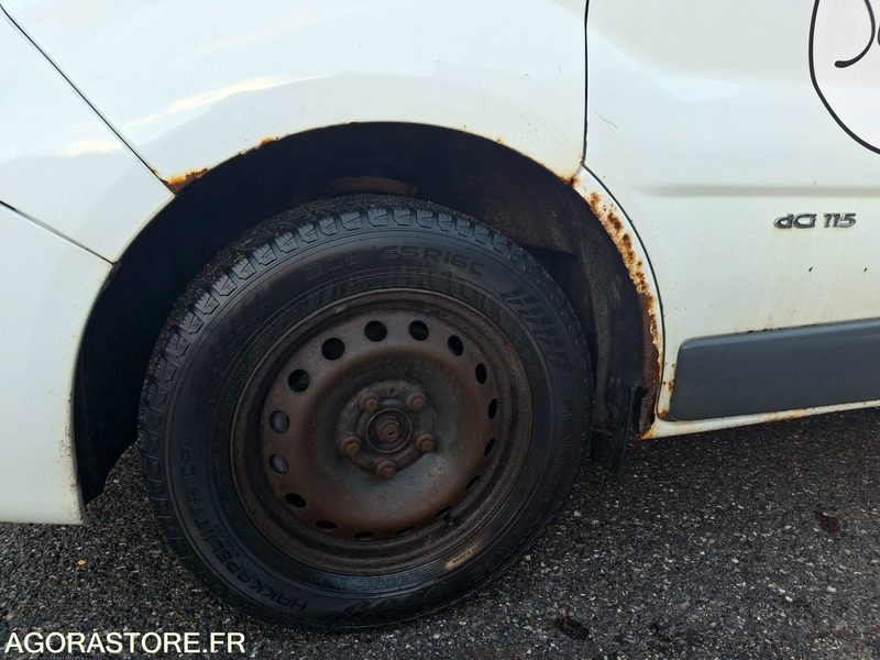 MINIBUS RENAULT TRAFIC - Minibus, Furgão de passageiros: foto 3 MINIBUS RENAULT TRAFIC - Minibus, Furgão de passageiros: foto 3