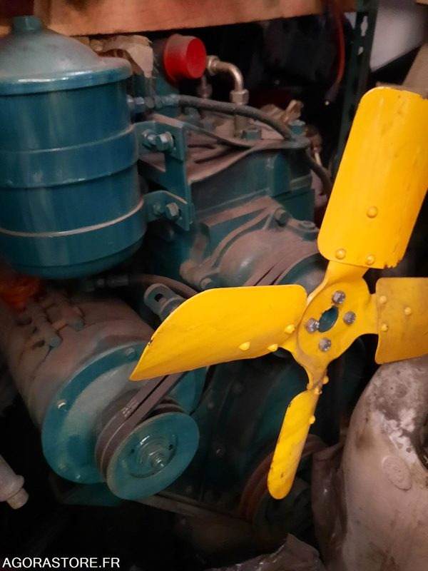 MOTEUR ESSENCE JEEP WILLIS M201 24V - NEUF COMPLET - Ferramenta/ Equipamento: foto 1 MOTEUR ESSENCE JEEP WILLIS M201 24V - NEUF COMPLET - Ferramenta/ Equipamento: foto 1