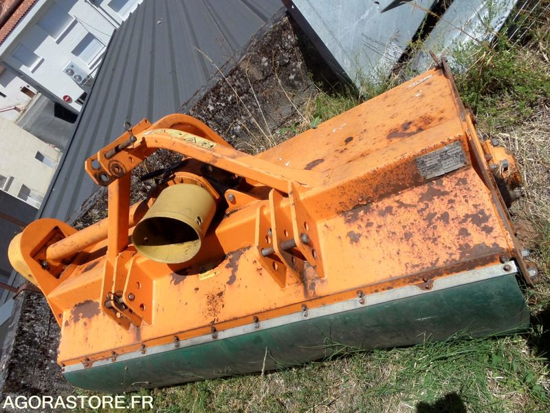 Rotobroyeur frontal noremat XP2000 -2009- N2GF - Máquina agrícola: foto 3 Rotobroyeur frontal noremat XP2000 -2009- N2GF - Máquina agrícola: foto 3