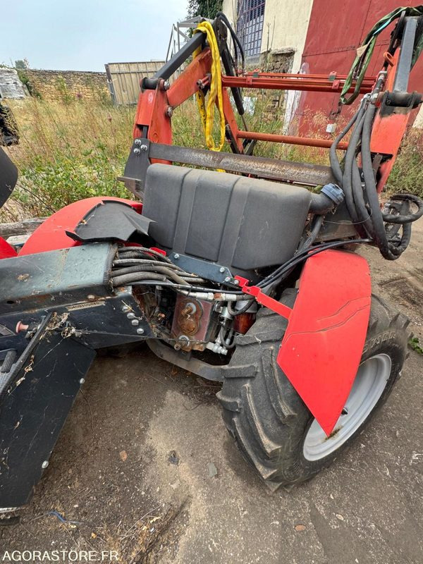 TRACTEUR CARRARO GODET ET MINI PELLE - Máquina agrícola: foto 4 TRACTEUR CARRARO GODET ET MINI PELLE - Máquina agrícola: foto 4