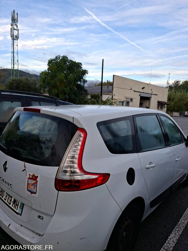 Megane Scenic - Automóvel: foto 3 Megane Scenic - Automóvel: foto 3