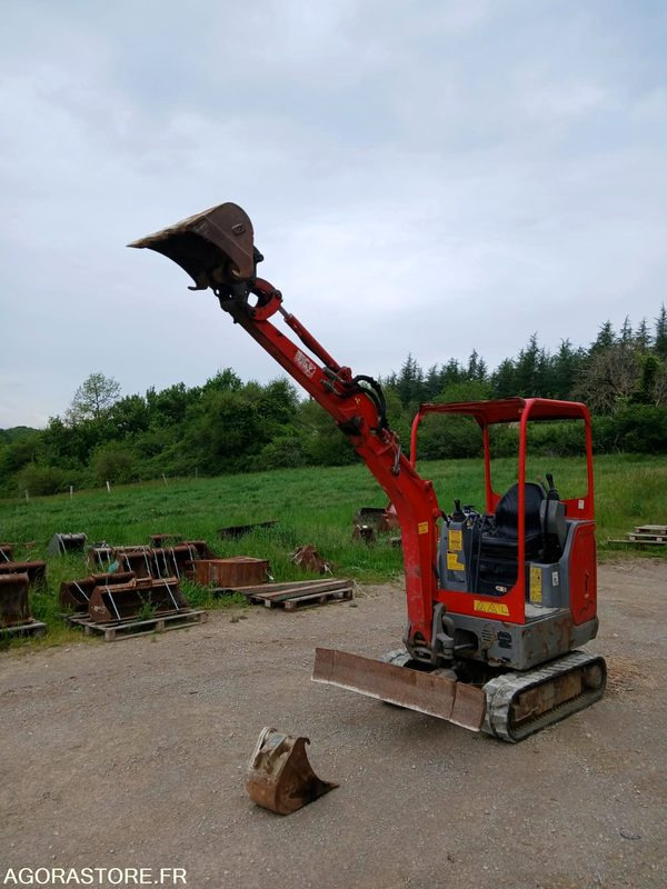 Mini pelle Bobcat E17 avec 2 godets - Escavadeira: foto 3 Mini pelle Bobcat E17 avec 2 godets - Escavadeira: foto 3