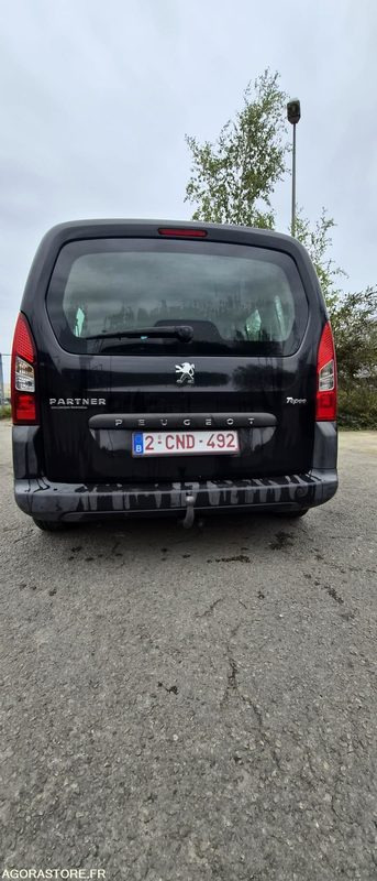 Monospace Peugeot Partner - 2012 - 296 080km - Automóvel: foto 5 Monospace Peugeot Partner - 2012 - 296 080km - Automóvel: foto 5