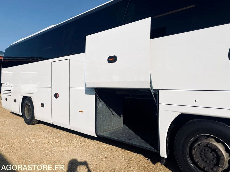 NEOPLAN CITRYLINER / 565990 KMS / 2012 - Autocarro: foto 4 NEOPLAN CITRYLINER / 565990 KMS / 2012 - Autocarro: foto 4