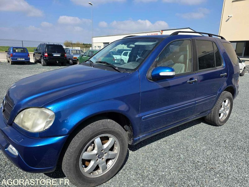 NIORT - MERCEDES ML 400 CDI BVA BI TURBO 4.00L 250 CH PEINTURE NEUVE 2025 - Automóvel: foto 1 NIORT - MERCEDES ML 400 CDI BVA BI TURBO 4.00L 250 CH PEINTURE NEUVE 2025 - Automóvel: foto 1