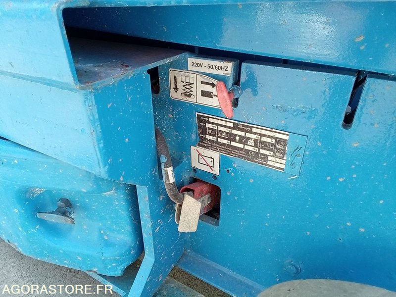 Nacelle electrique à ciseaux JLG 2030ES - Plataforma aérea: foto 3 Nacelle electrique à ciseaux JLG 2030ES - Plataforma aérea: foto 3