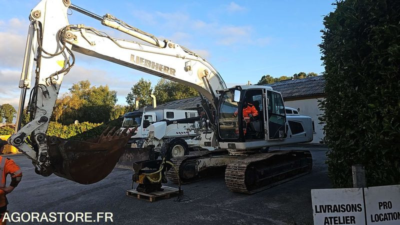 PELLE A CHENILLE LIEBHERR R926LC - 2014 / 11450H (MJP926) - Escavadeira: foto 1 PELLE A CHENILLE LIEBHERR R926LC - 2014 / 11450H (MJP926) - Escavadeira: foto 1