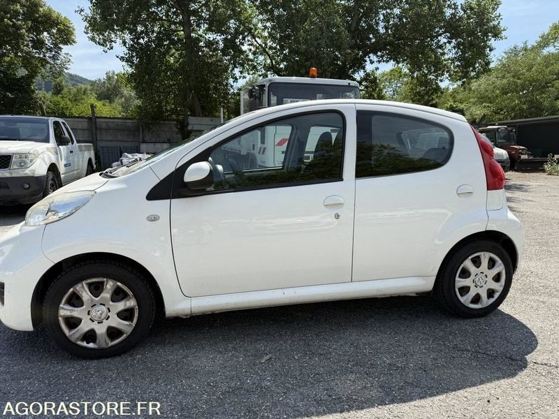 PEUGEOT 107 - CC 404 BL - Automóvel: foto 3 PEUGEOT 107 - CC 404 BL - Automóvel: foto 3