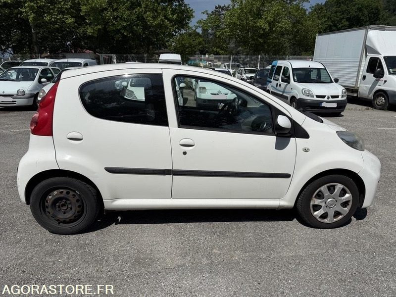PEUGEOT 107 - CC 404 BL - Automóvel: foto 2 PEUGEOT 107 - CC 404 BL - Automóvel: foto 2