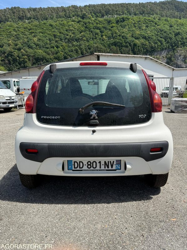 PEUGEOT 107 - DD801NV - Automóvel: foto 5 PEUGEOT 107 - DD801NV - Automóvel: foto 5