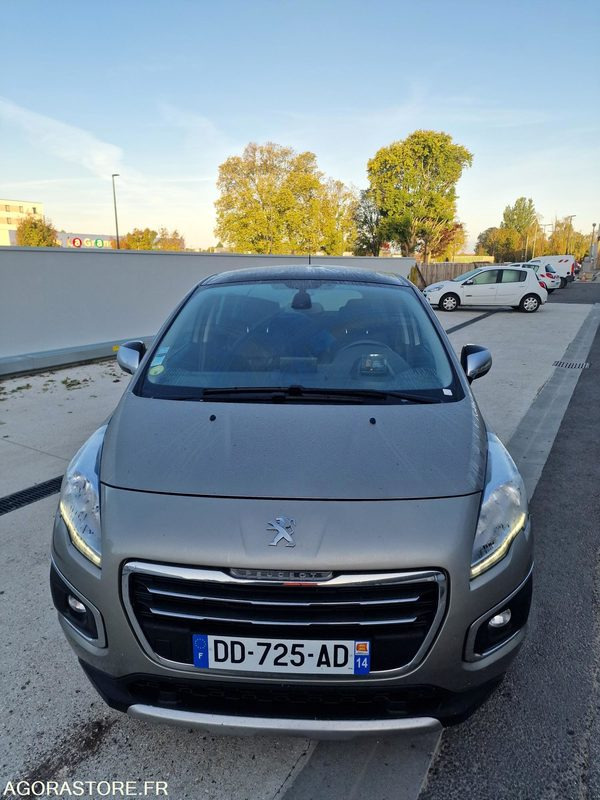 PEUGEOT 3008 - Automóvel: foto 2 PEUGEOT 3008 - Automóvel: foto 2