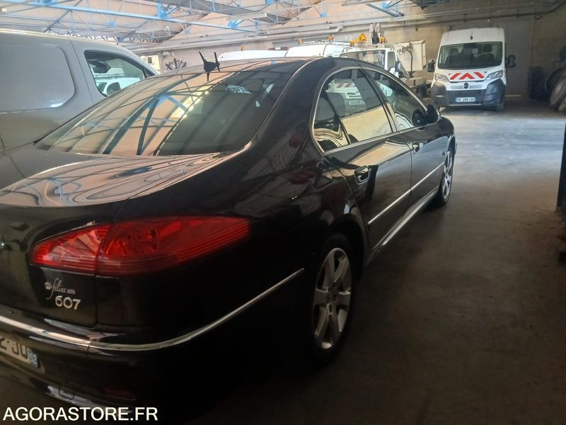 PEUGEOT 607 - Automóvel: foto 2 PEUGEOT 607 - Automóvel: foto 2