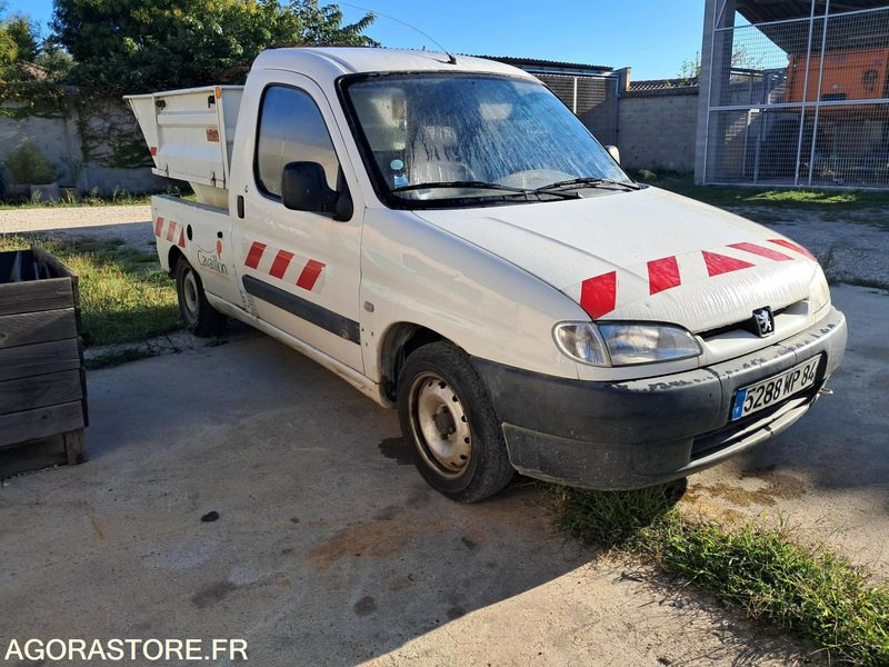 PEUGEOT PARTNER BENNE - Furgão compacto: foto 2 PEUGEOT PARTNER BENNE - Furgão compacto: foto 2
