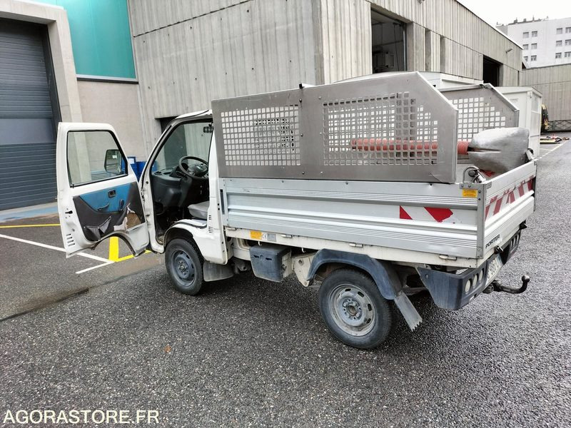 PIAGGIO PORTER - Carrinha basculante: foto 3 PIAGGIO PORTER - Carrinha basculante: foto 3