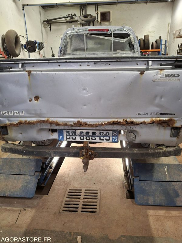 PICK UP D MAX ISUZU - Pick-up: foto 3 PICK UP D MAX ISUZU - Pick-up: foto 3