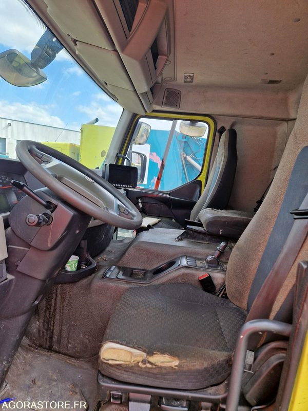 *PORTEUR BOM 26T VOLVO GEESINK - 2014 - - Caminhão de lixo: foto 2 *PORTEUR BOM 26T VOLVO GEESINK - 2014 - - Caminhão de lixo: foto 2