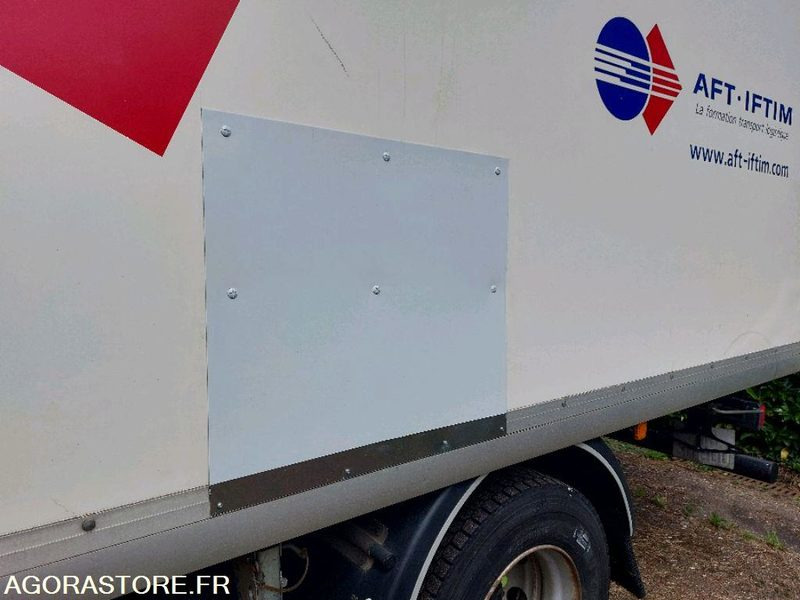 Leasing de  PORTEUR ROUTIER - MAN TGM-250  - ex Véhicule Ecole - Parc 3799 PORTEUR ROUTIER - MAN TGM-250  - ex Véhicule Ecole - Parc 3799: foto 10