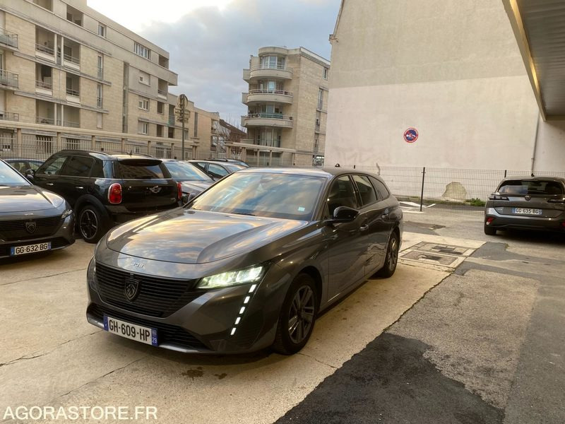 PRIX TTC PEUGEOT 308 III (P5) SW 1.5 BlueHDi 16V EAT8 S&S 130 Boîte automatique - Carrinha: foto 1 PRIX TTC PEUGEOT 308 III (P5) SW 1.5 BlueHDi 16V EAT8 S&S 130 Boîte automatique - Carrinha: foto 1