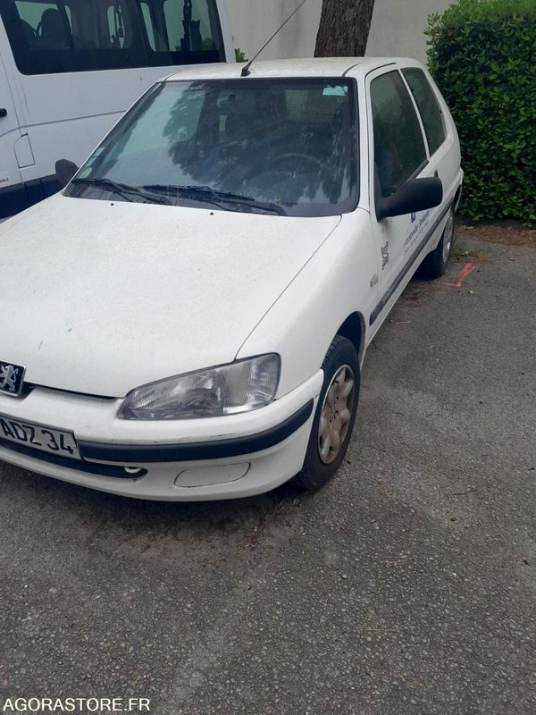 Peugeot 106 - 2003 - Automóvel: foto 1 Peugeot 106 - 2003 - Automóvel: foto 1