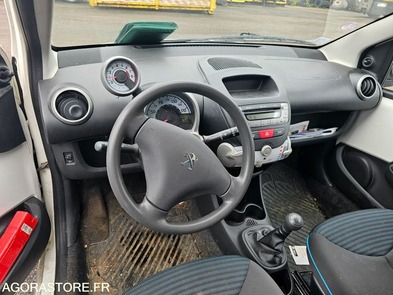 Peugeot 107 - 2013 - 105006km - CP037TD - Automóvel: foto 5 Peugeot 107 - 2013 - 105006km - CP037TD - Automóvel: foto 5