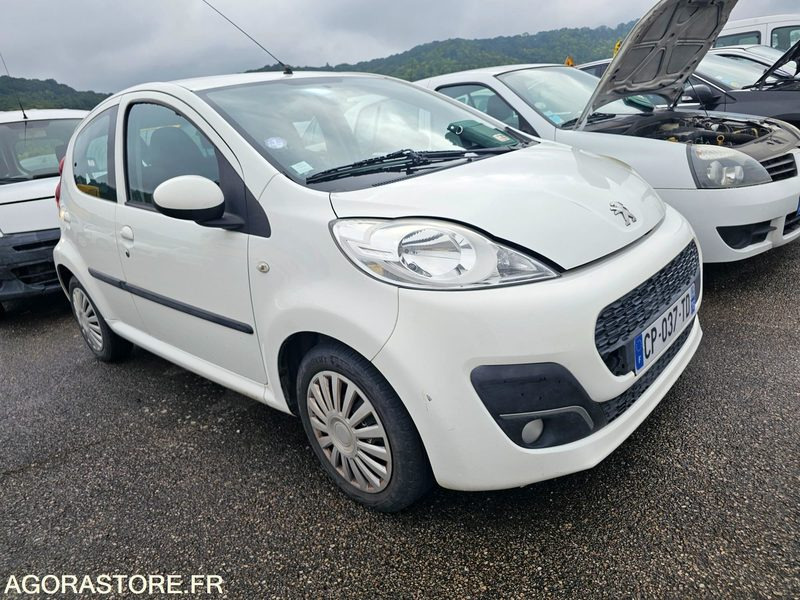 Peugeot 107 - 2013 - 105006km - CP037TD - Automóvel: foto 2 Peugeot 107 - 2013 - 105006km - CP037TD - Automóvel: foto 2