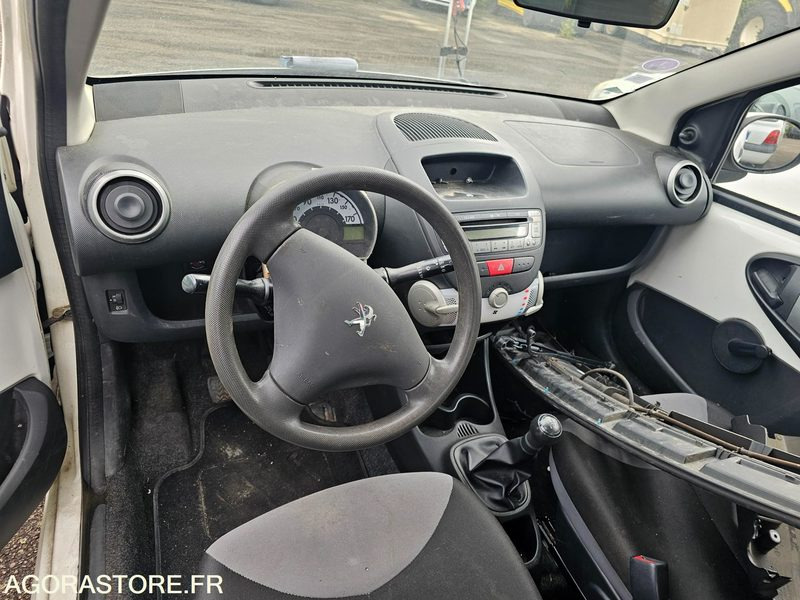 Peugeot 107 - 2013 - 202734km - CP934WC - Automóvel: foto 5 Peugeot 107 - 2013 - 202734km - CP934WC - Automóvel: foto 5
