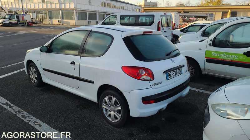 Peugeot 206 - 2011 - 155124kms - BE574QD - Automóvel: foto 2 Peugeot 206 - 2011 - 155124kms - BE574QD - Automóvel: foto 2