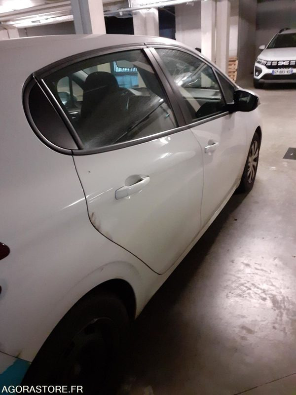 Peugeot 208 - 2016 - 225495 kms - Automóvel: foto 2 Peugeot 208 - 2016 - 225495 kms - Automóvel: foto 2