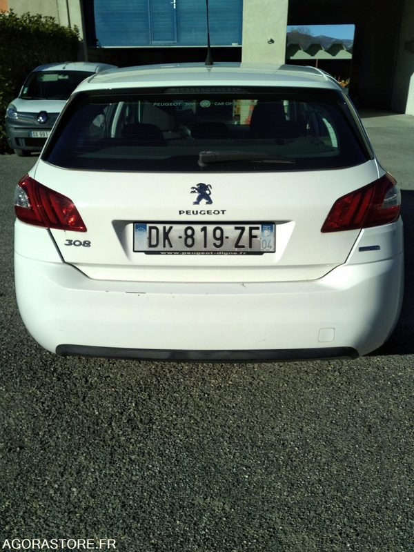 Peugeot 308 1.6 Blue Hdi 120 - 2014 - 168240 KM - Automóvel: foto 5 Peugeot 308 1.6 Blue Hdi 120 - 2014 - 168240 KM - Automóvel: foto 5
