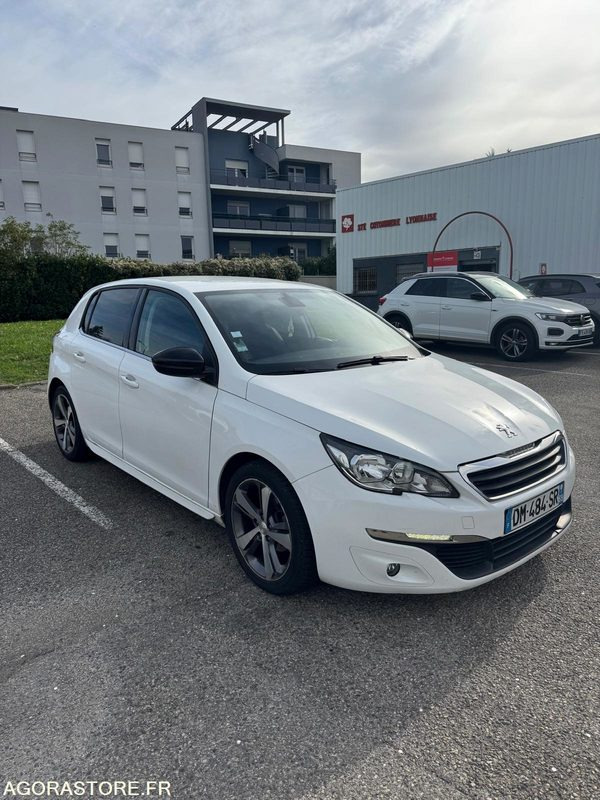 Peugeot 308 1.6 HDi 90 CV phase 2 T9 - 2014 - 172 500 KMS - Automóvel: foto 3 Peugeot 308 1.6 HDi 90 CV phase 2 T9 - 2014 - 172 500 KMS - Automóvel: foto 3