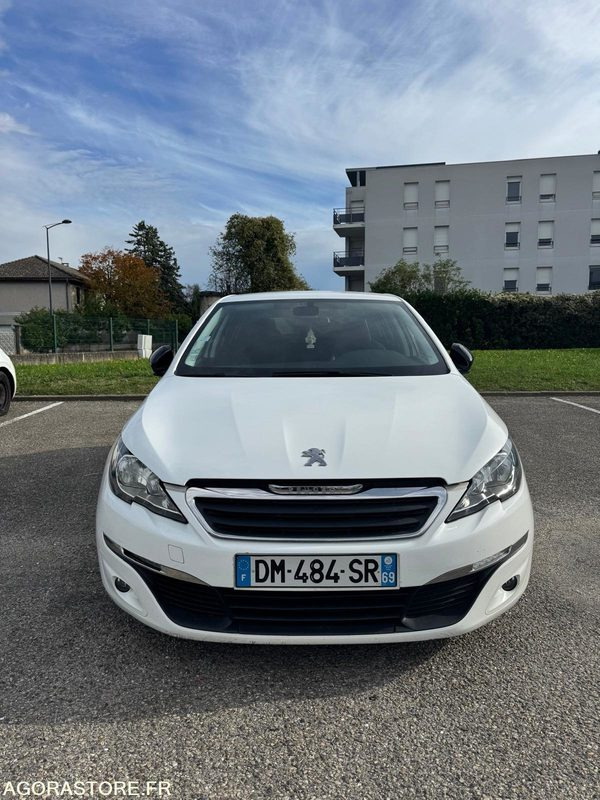 Peugeot 308 1.6 HDi 90 CV phase 2 T9 - 2014 - 172 500 KMS - Automóvel: foto 1 Peugeot 308 1.6 HDi 90 CV phase 2 T9 - 2014 - 172 500 KMS - Automóvel: foto 1