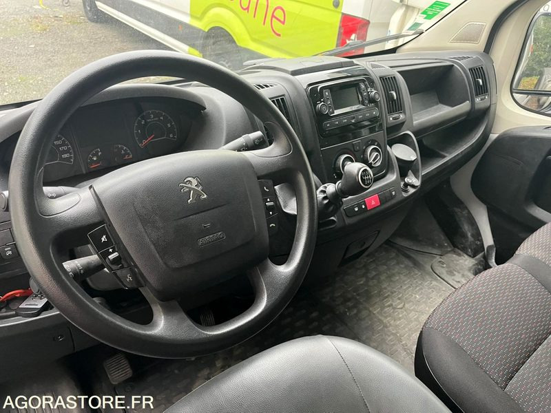 Peugeot Boxer 165CV L2H2 avec Hayon et Galerie - 2023 - 90000 Kms - Furgão: foto 4 Peugeot Boxer 165CV L2H2 avec Hayon et Galerie - 2023 - 90000 Kms - Furgão: foto 4